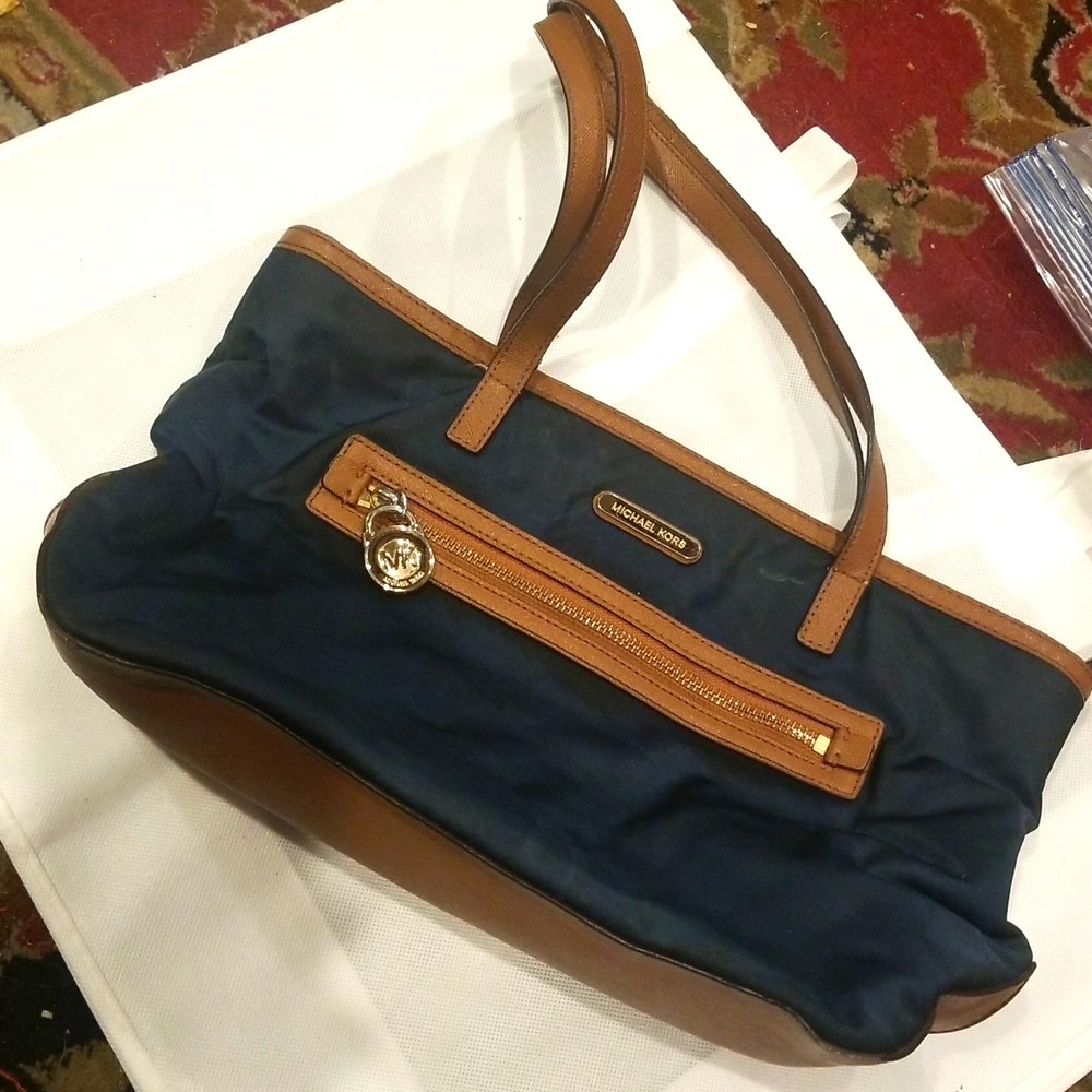 Michael Kors Woman’s Blue Nylon Inner pockets double handle tote bag